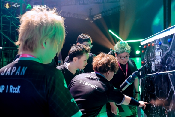 间因为参赛 间因为参赛